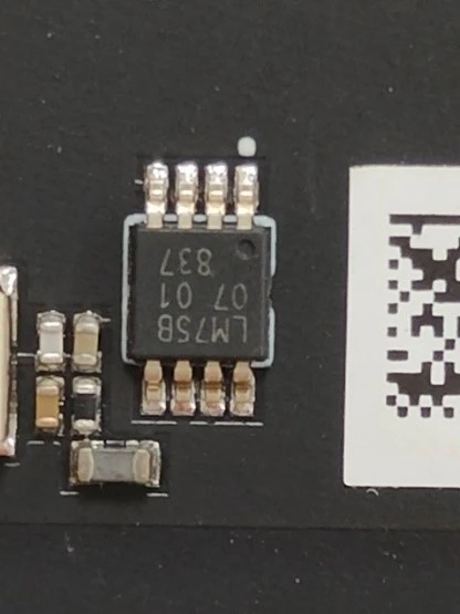 Temperature-digital converter with a built-in temperature sensor