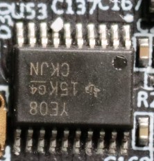 8-bit bidirectional voltage translator