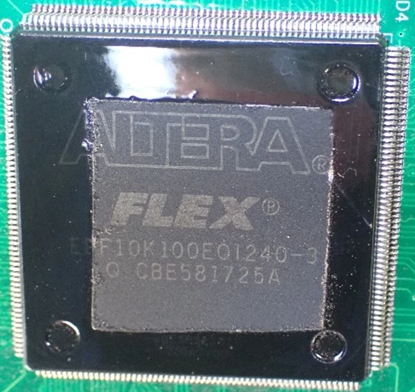 64-bit microcontroller in QFP144 package (Photo 256)