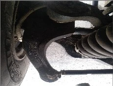 Swivel knuckles of the front suspension