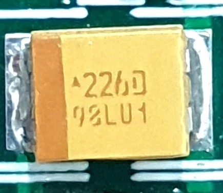 Tantalum capacitor (Photo 256)