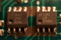 Dual operational amplifier (Photo 256)