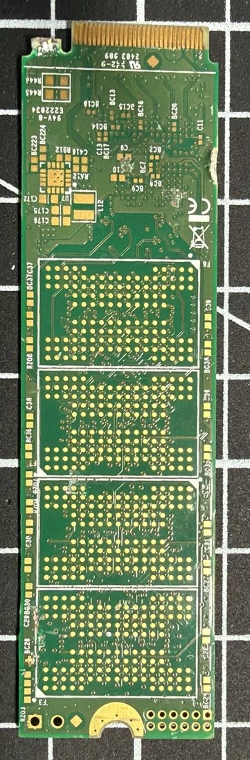 NVMe SSD (Photo 256)