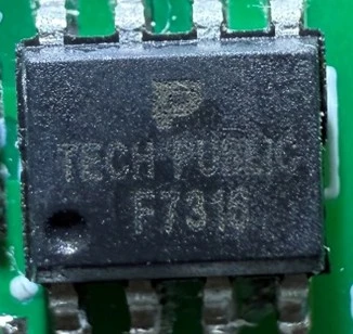 P-канальний MOSFET