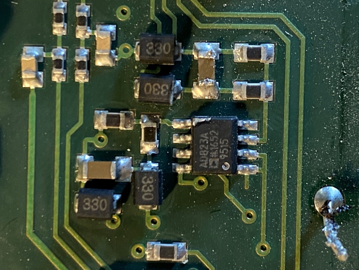  Operational amplifier