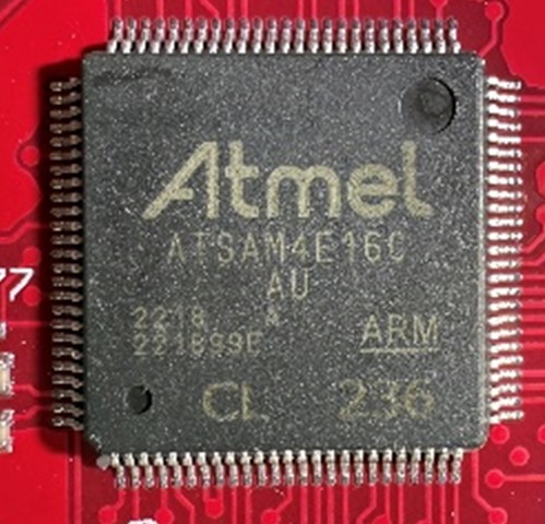 Microcontroller ATMEL ATSAM4E16C AU 2218 A 221899E ARM CL 236