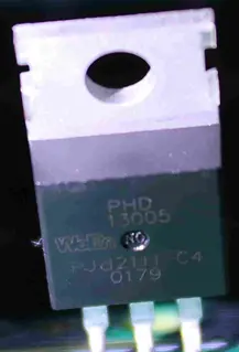 NPN power transistor with an integrated diode