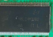  High resolution CMOS dynamic RAM