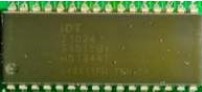  IDT 71024 chip (1Mb static RAM (128K x 8-bit))