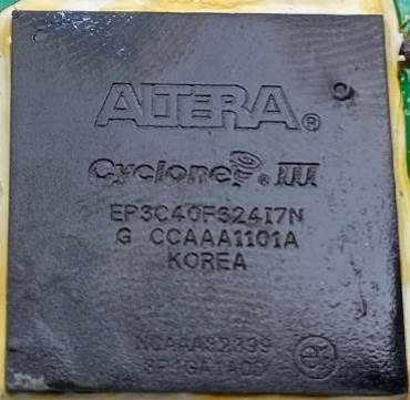 FPGA chip of the ALTERA Cyclone III family 39600 cells 402 MHz 65nm technology 1.2V 324 pins