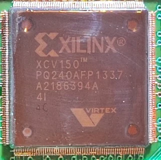 Xilinx Spartan ХCV150тм