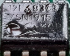 8-pin 8-bit CMOS microcontroller with nanoWatt technology (Photo 256)