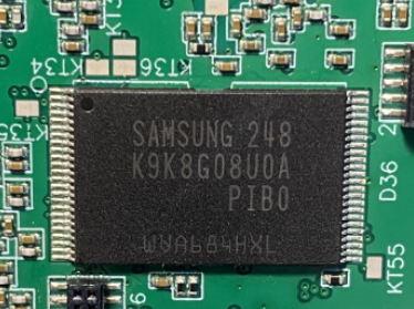 NAND flash memory 1G x 8 Bit / 2G x 8 Bit