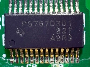 Voltage regulator with two outputs