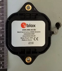 Multi-band high-frequency GNSS antenna