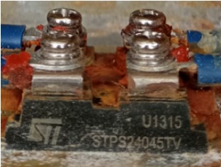  Schottky diode is paired