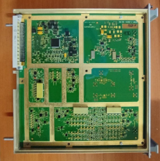  Integrated microcircuit for the distribution of the clock frequency