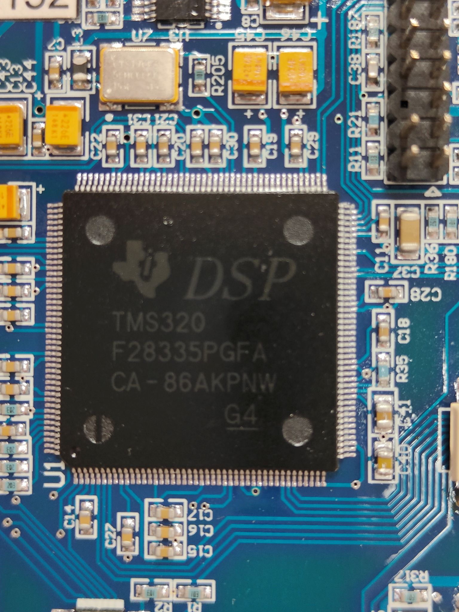 Real-time microcontroller with DSP connection manager
