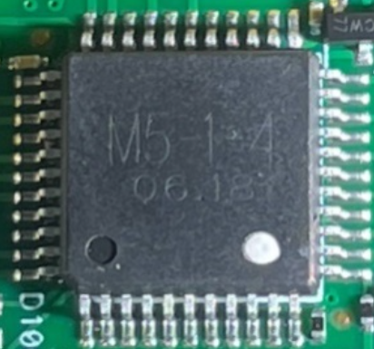 Microcontroller M5-1-4 in TQFP44 package