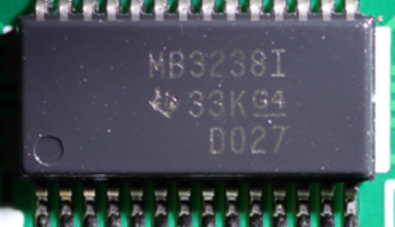 Мультиканальний  драйвер/приймач лінії RS-232