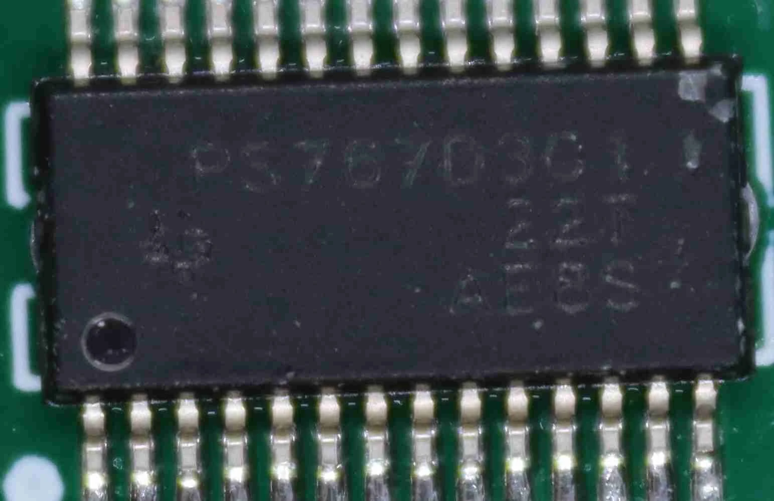 Voltage regulator with two outputs (Photo 256)