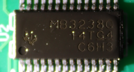 Мультиканальний  драйвер/приймач лінії RS-232