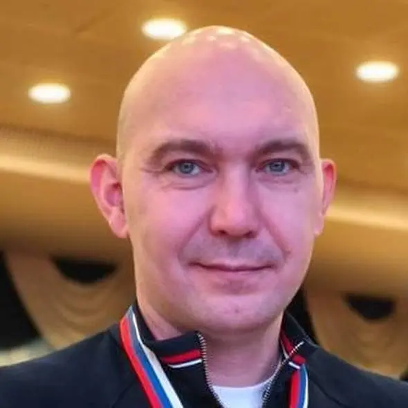 УСТЮЖИН Руслан Валерійович