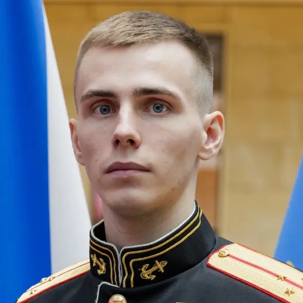 ГОЛОВИН Владислав Николаевич