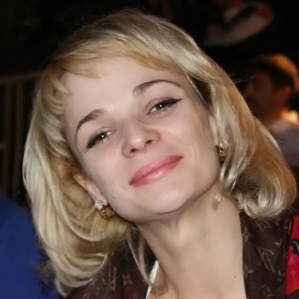 KOZYR Ekaterina