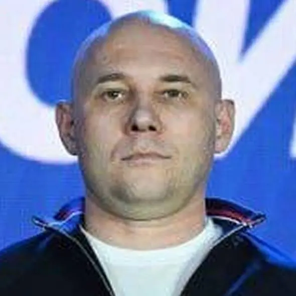 ІШБУЛАТОВ Денис Ренатович