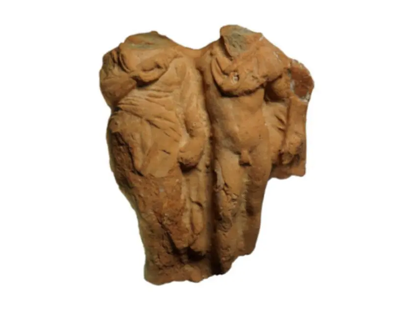 Fragment of a terracotta statuette depicting a man and a woman (Photo 256)