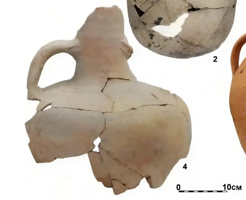 Fragments of the Synoptic amphora