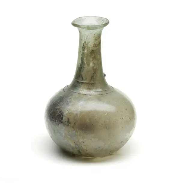 Glass flask (Photo 256)