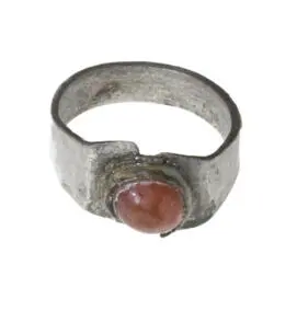 Silver ring, carnelian inlay