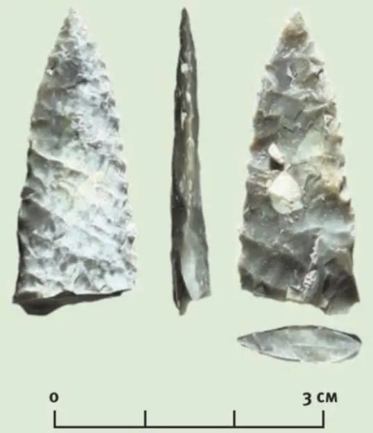 Double-sided silicon tip